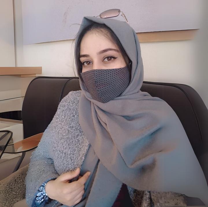 Iqra Qaisar / 3.51