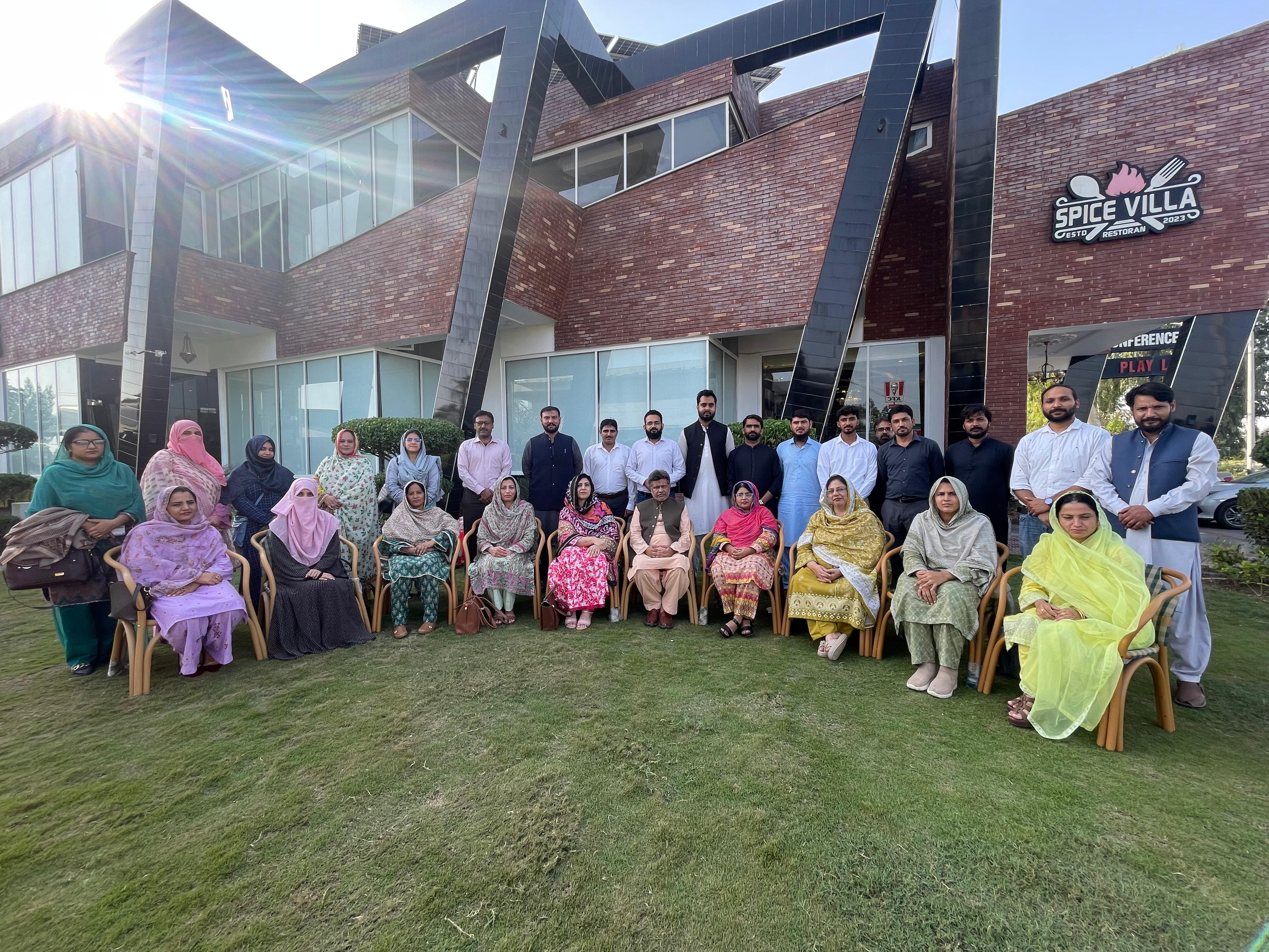 Description of Photo 2
