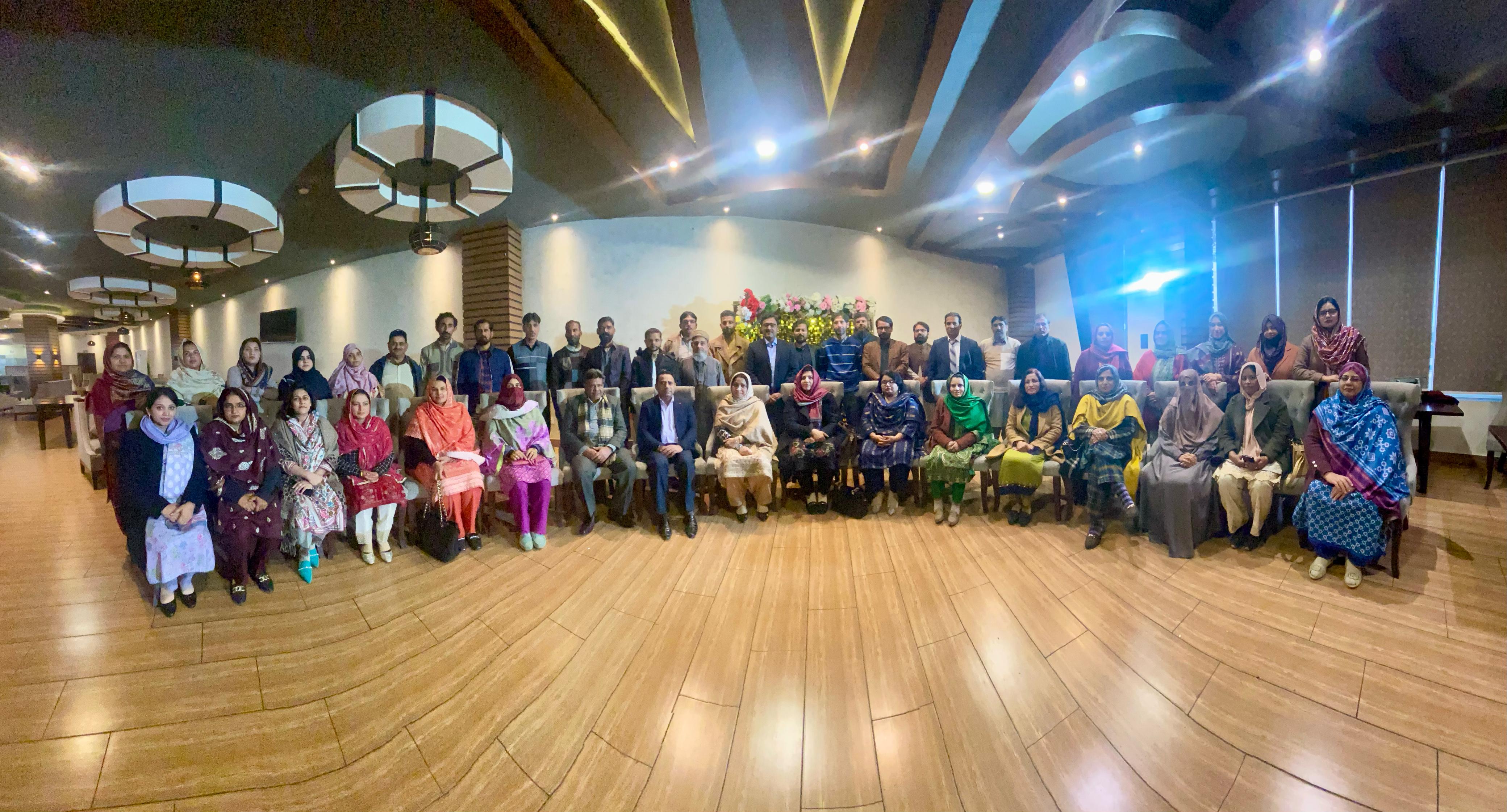 Description of Photo 2