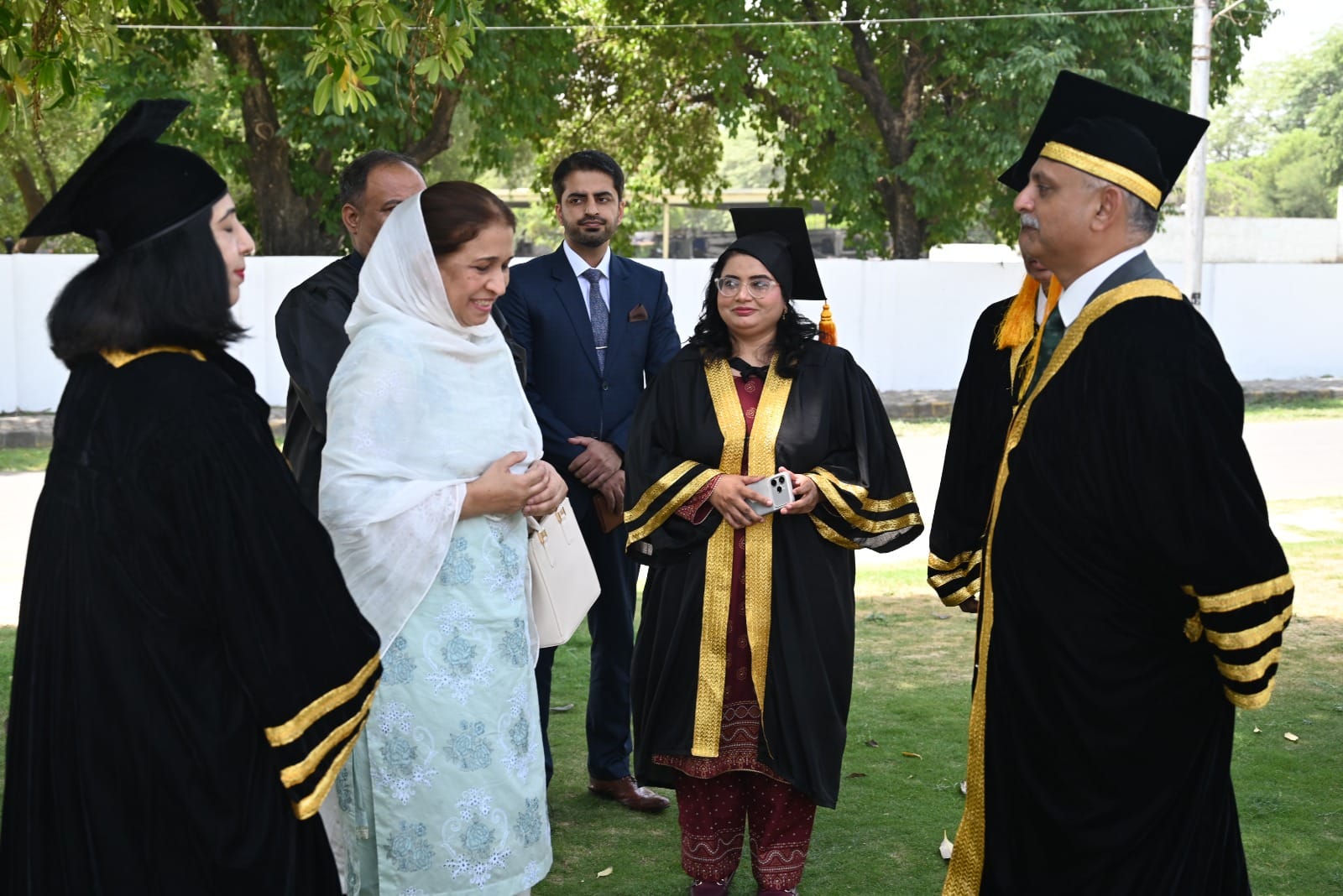 Description of Photo 2